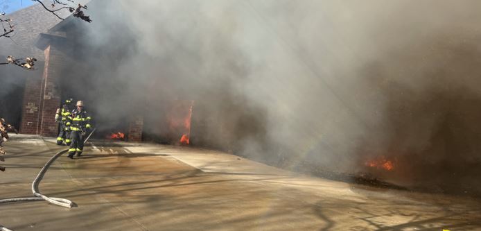 Village of Four Seasons Lakefront House Destroyed by Fire