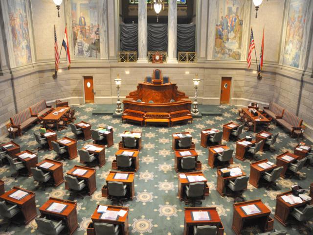 Missouri Senators Facing Deadline On Budget & Other Related Items