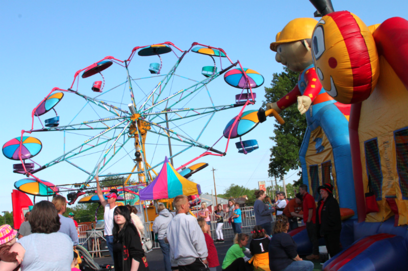 Camdenton Chamber Preparing For Dogwood Festival News/ Talk KRMS