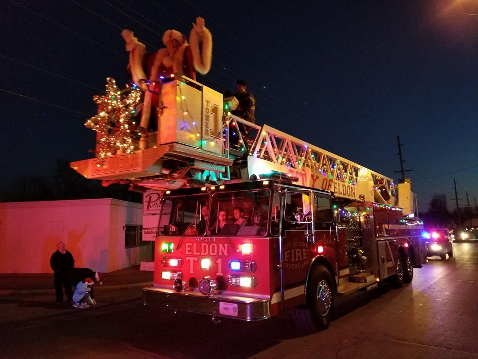 Eldon Prepares For Annual Parade & Christmas Tree Lighting Saturday