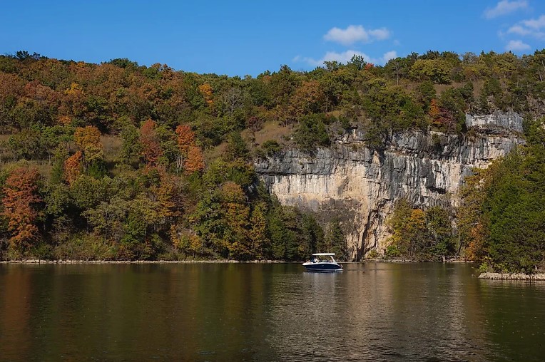Camdenton And Warsaw Make List Of 9 Cities To Visit In The Ozarks
