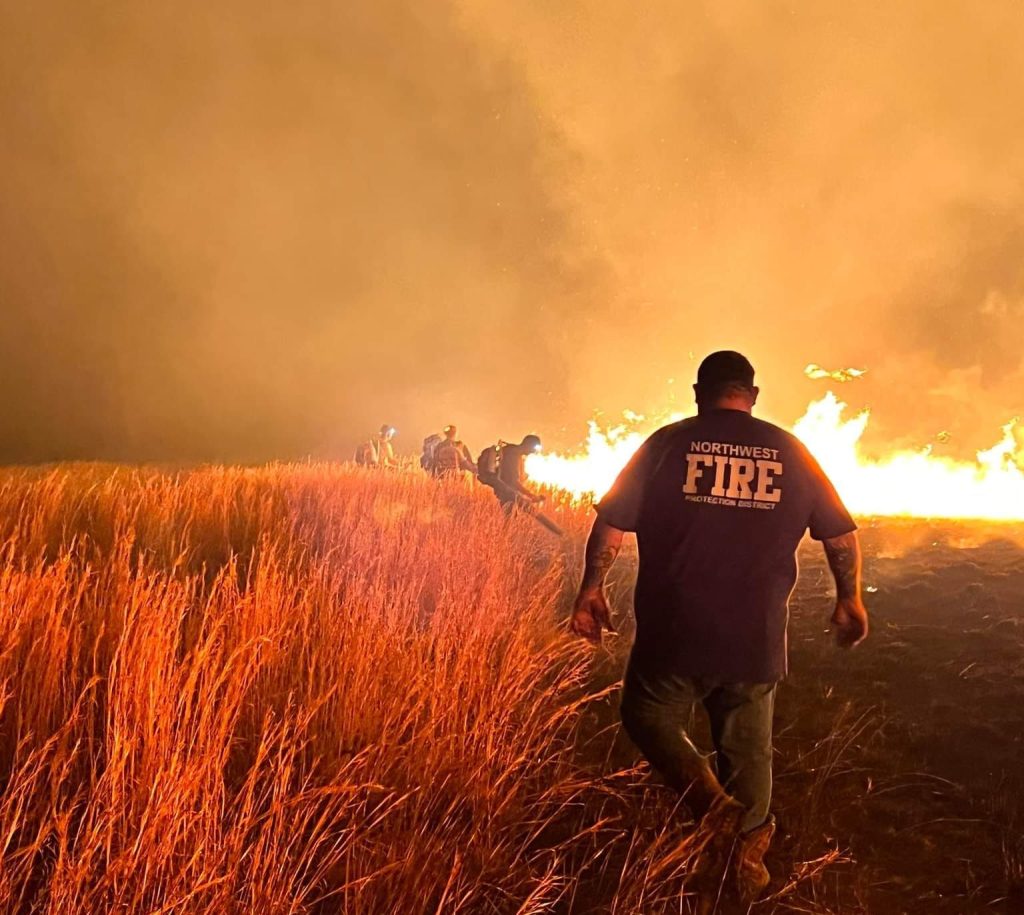 Small Rainstorms Help Firefighters With Continuous Natural Cover Fires....But Not Much