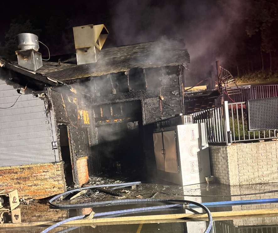 Fire Destroys Lake Area Restaurant On Monday