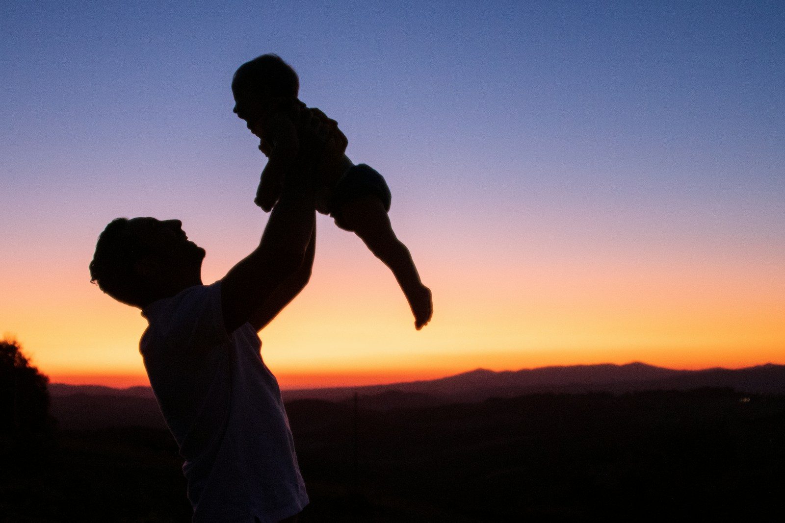 Missouri Ranks #32 As Best States For Working Dad's According To Wallethub